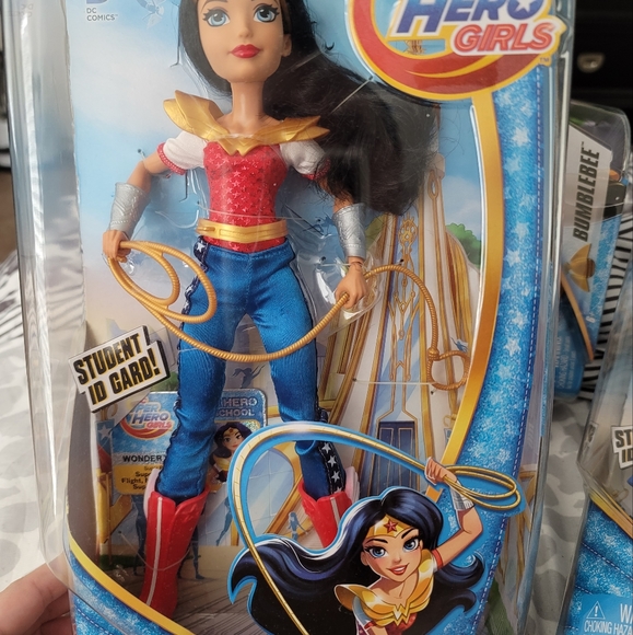 DC Super Hero Girls Toys - Picture 2 of 6